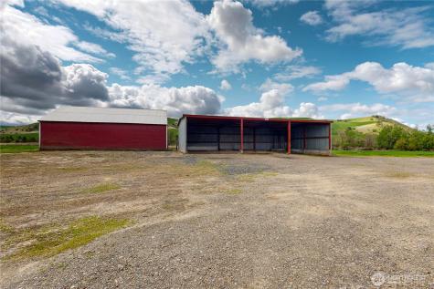 633 Lower Hogeye Road Waitsburg WA 99361