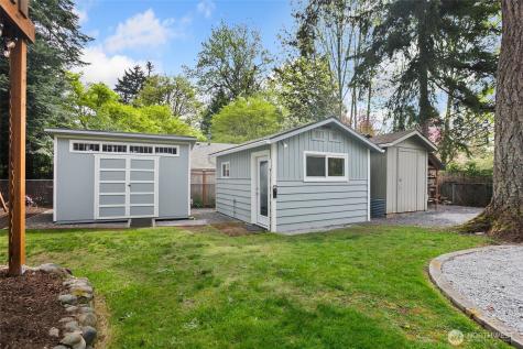 18445 SE 135th Street Renton WA 98059