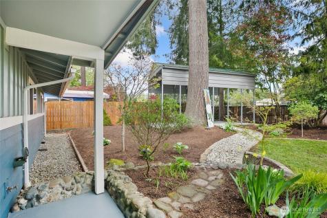 18445 SE 135th Street Renton WA 98059