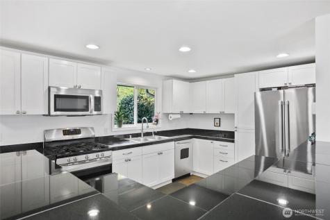 18445 SE 135th Street Renton WA 98059