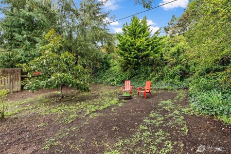 9911 31st Avenue SW Seattle WA 98126