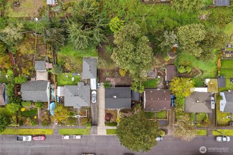 9911 31st Avenue SW Seattle WA 98126