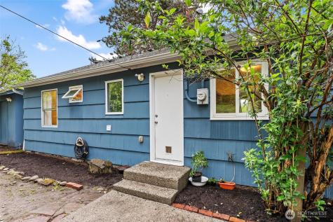 9911 31st Avenue SW Seattle WA 98126