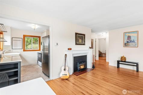 9911 31st Avenue SW Seattle WA 98126