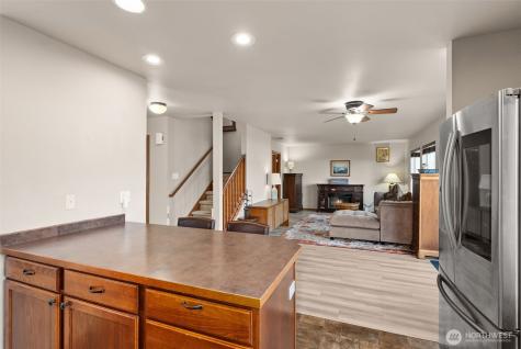 234 Wind River Drive Chehalis WA 98532