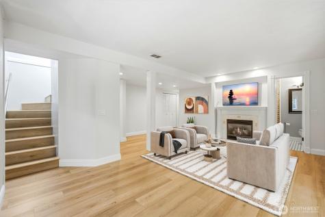 16714 SE Newport Way Bellevue WA 98006