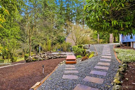 16714 SE Newport Way Bellevue WA 98006