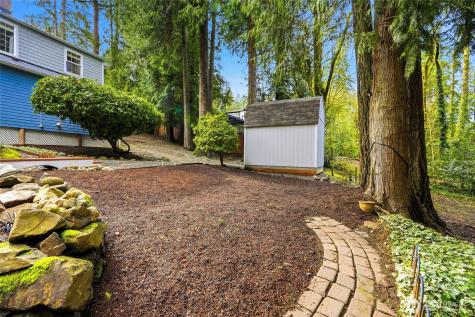 16714 SE Newport Way Bellevue WA 98006