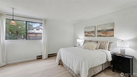 421 Wells Avenue S Renton WA 98057