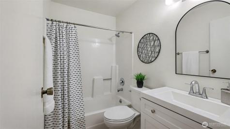 421 Wells Avenue S Renton WA 98057