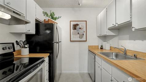 421 Wells Avenue S Renton WA 98057