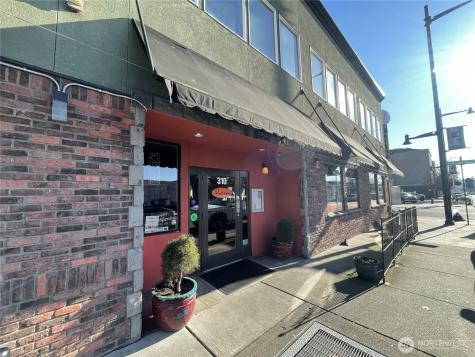 421 Wells Avenue S Renton WA 98057