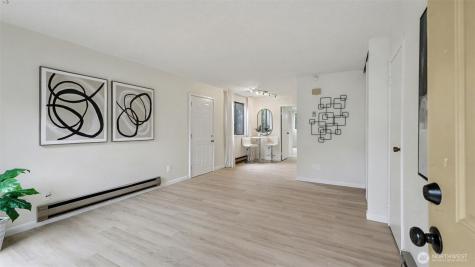 421 Wells Avenue S Renton WA 98057