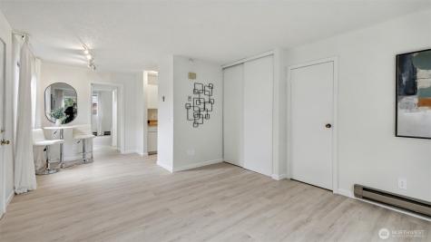 421 Wells Avenue S Renton WA 98057