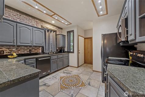 724 Sage Bay Drive Moses Lake WA 98837