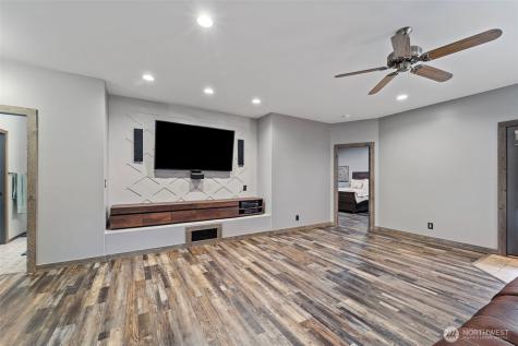 724 Sage Bay Drive Moses Lake WA 98837