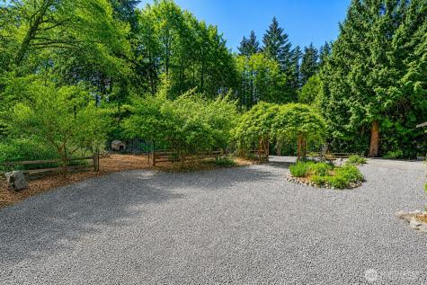 308 Ridgelawn Place Camano Island WA 98282