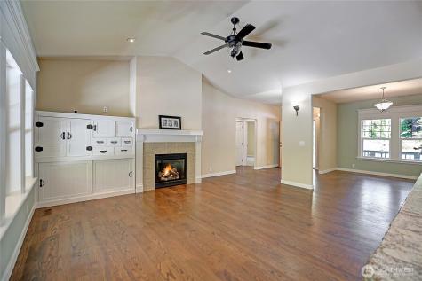 308 Ridgelawn Place Camano Island WA 98282