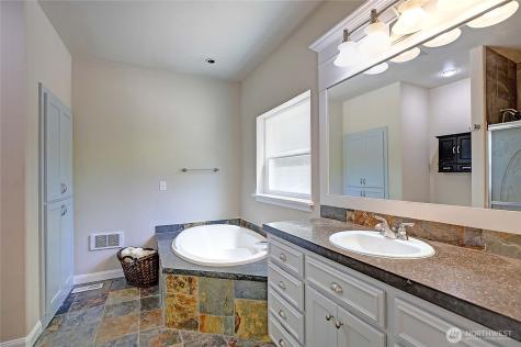 308 Ridgelawn Place Camano Island WA 98282
