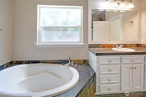 308 Ridgelawn Place Camano Island WA 98282