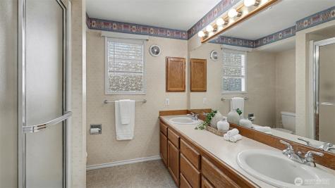 15016 SE 184th Street Renton WA 98058