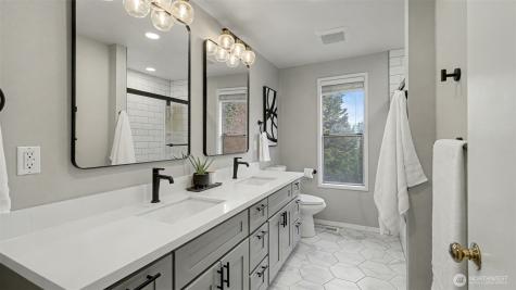15016 SE 184th Street Renton WA 98058