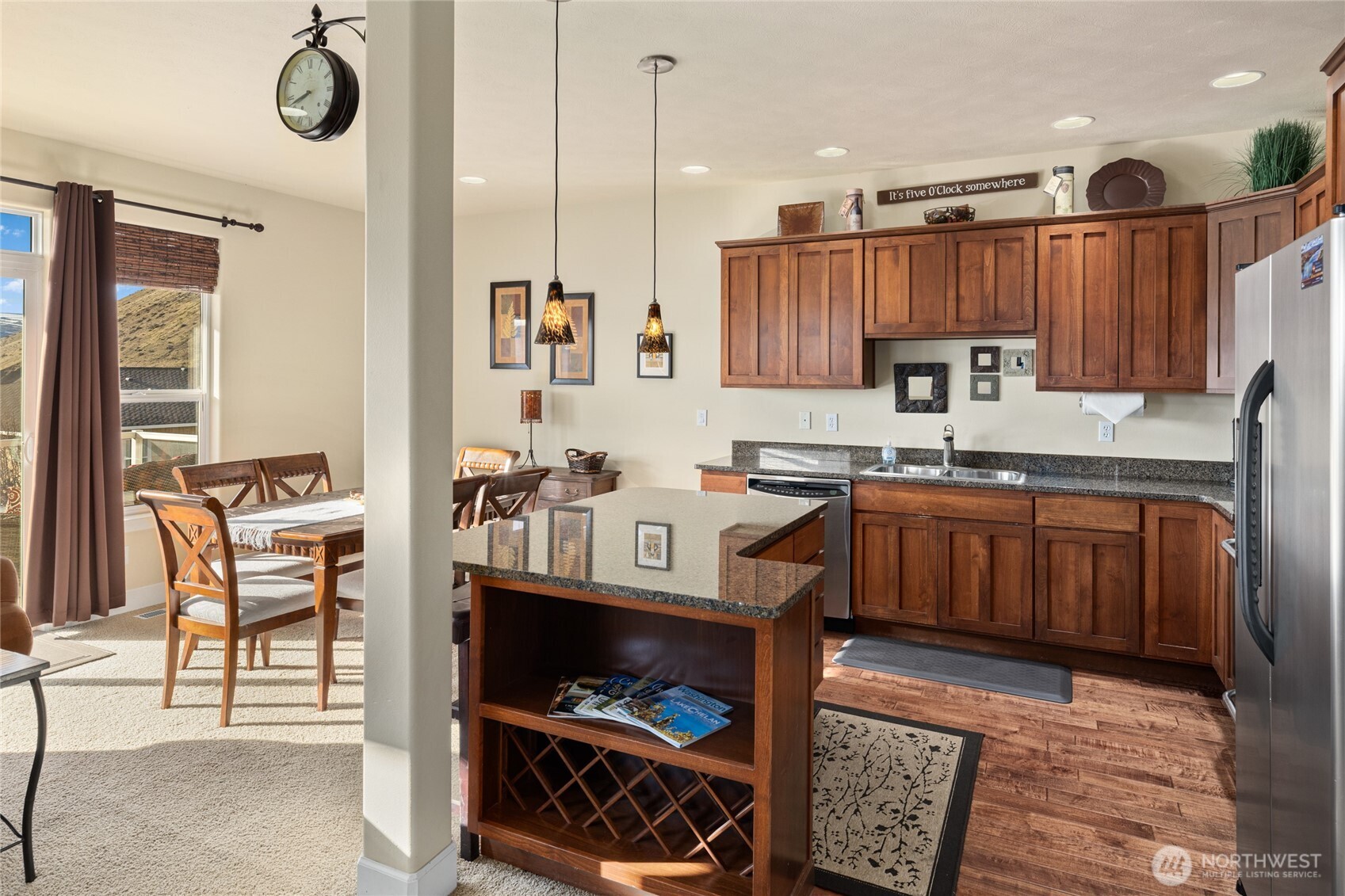 9205 Red Cliff Drive NW Quincy WA 98828