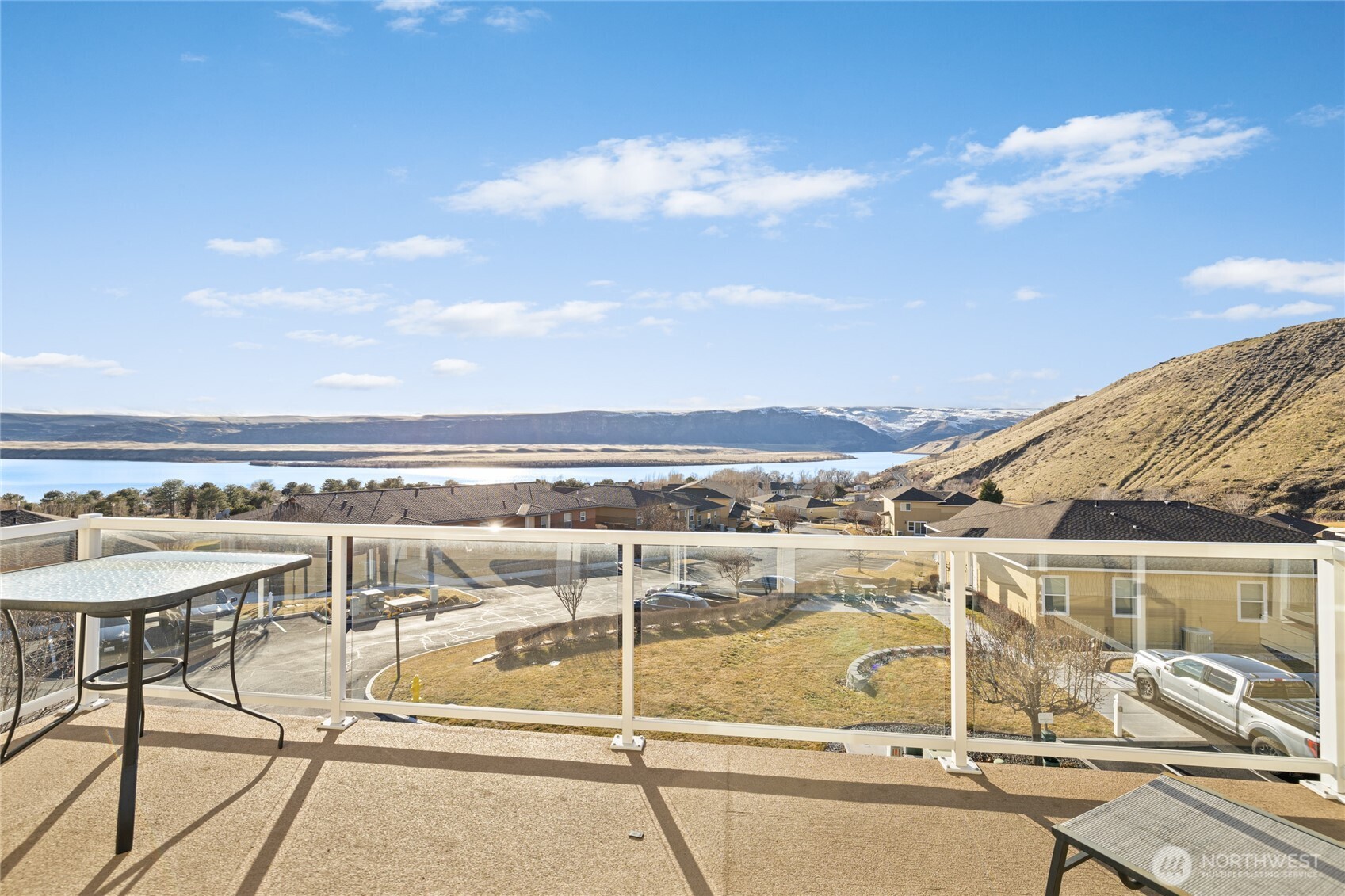 9205 Red Cliff Drive NW Quincy WA 98828