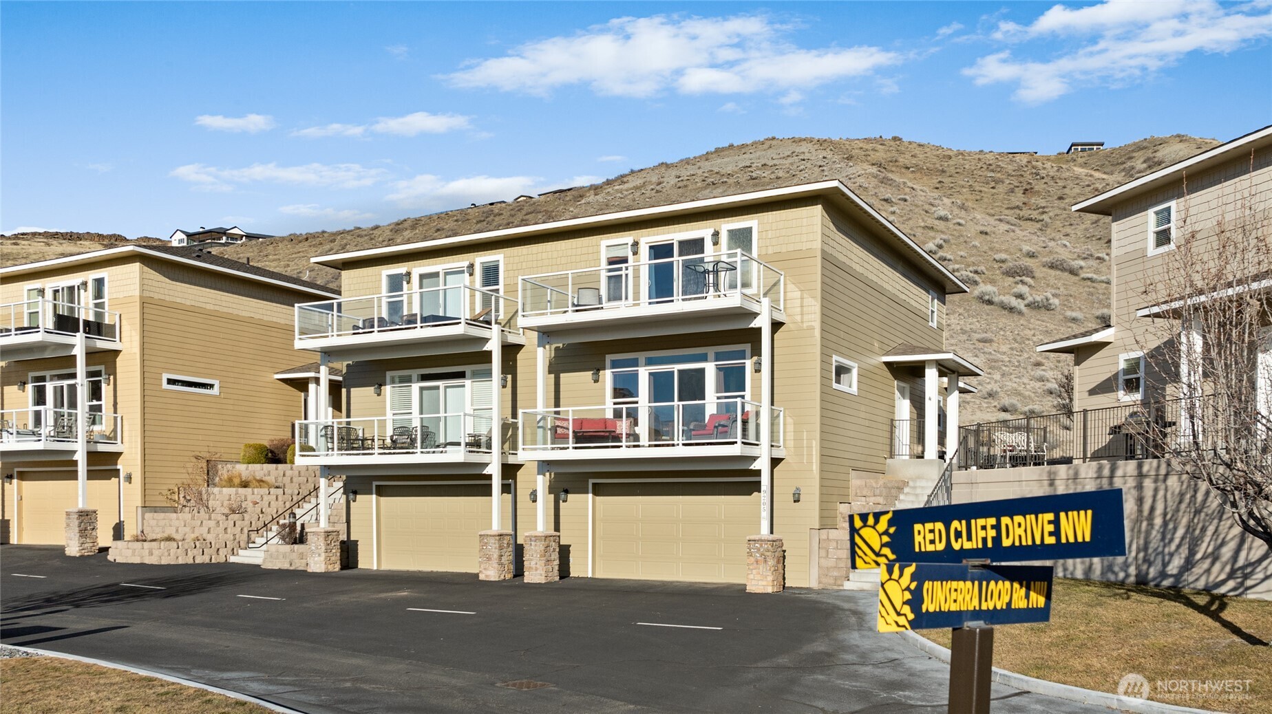 9205 Red Cliff Drive NW Quincy WA 98828
