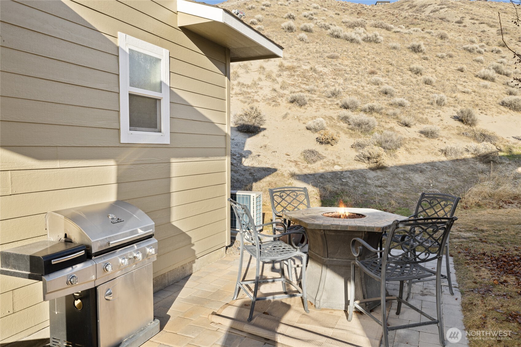 9205 Red Cliff Drive NW Quincy WA 98828