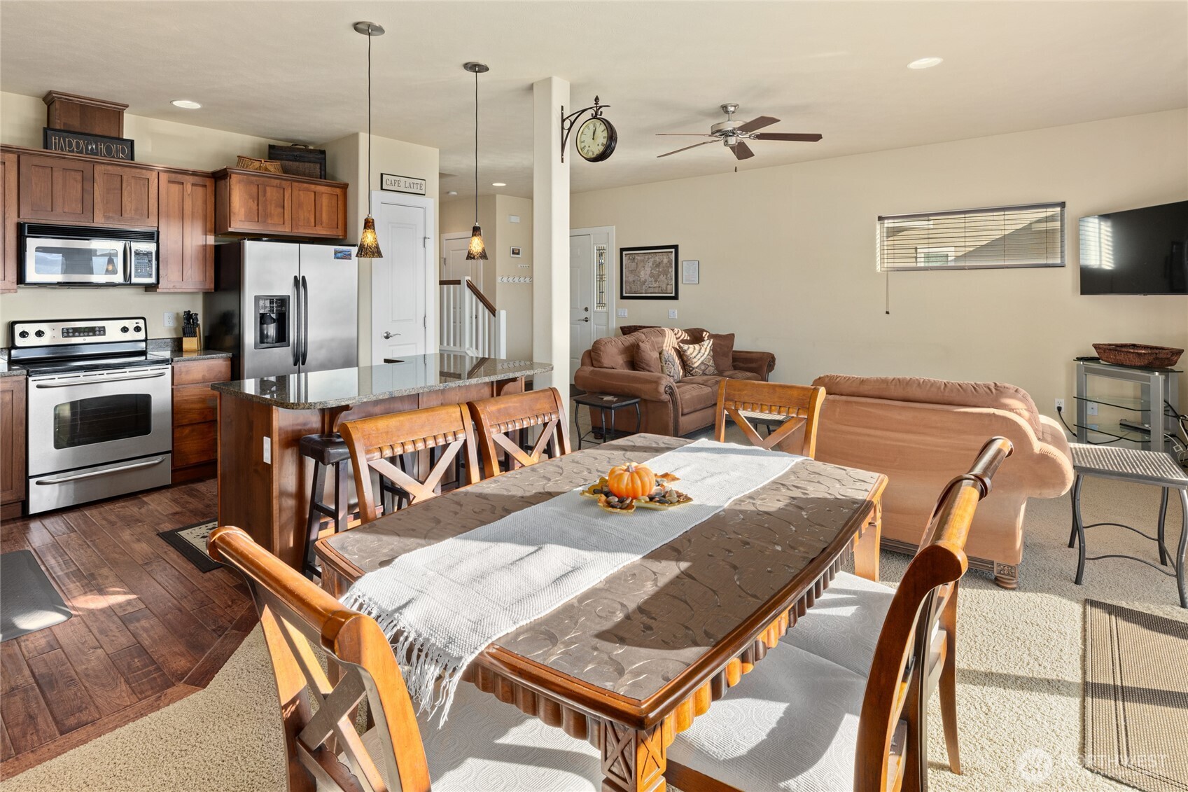 9205 Red Cliff Drive NW Quincy WA 98828