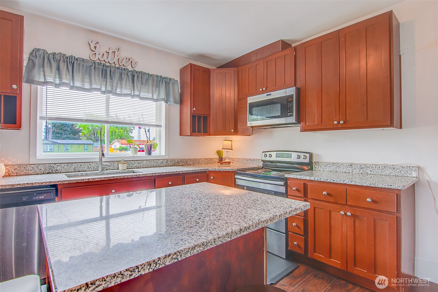 407 Central Avenue N Quincy WA 98848