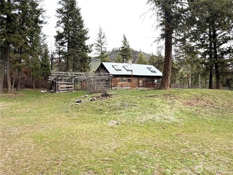 3507 Hamlett Road Kettle Falls WA 99141
