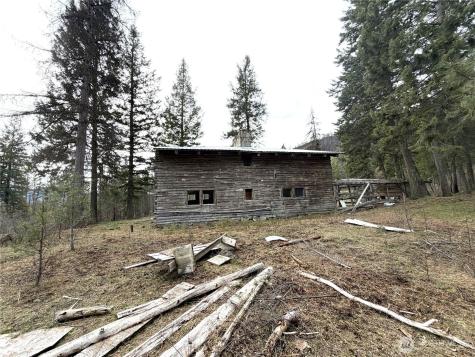 3507 Hamlett Road Kettle Falls WA 99141
