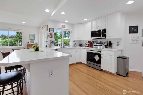 10909 Vickery Avenue E Tacoma WA 98446