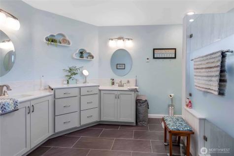 10909 Vickery Avenue E Tacoma WA 98446