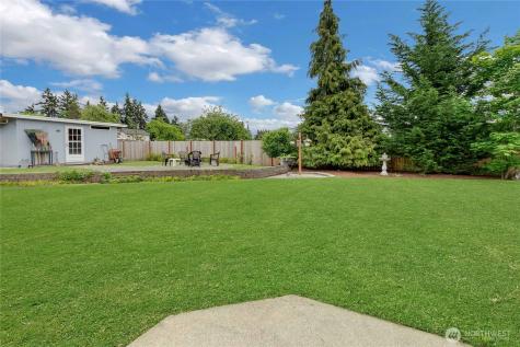 10909 Vickery Avenue E Tacoma WA 98446