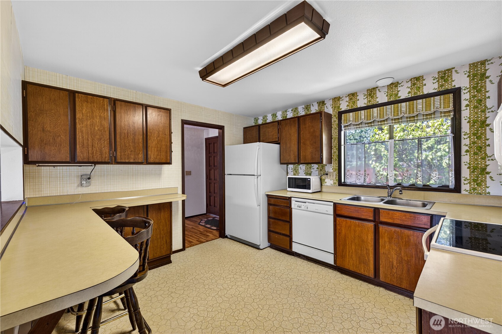 710 NW Heller Street Oak Harbor WA 98277