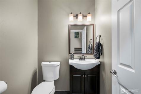 25401 Kanasket Drive Black Diamond WA 98010