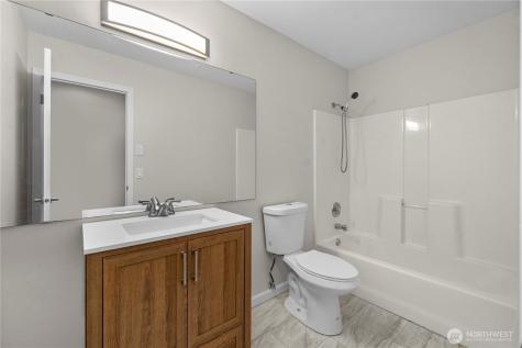 25401 Kanasket Drive Black Diamond WA 98010