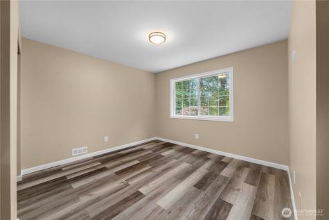 25401 Kanasket Drive Black Diamond WA 98010