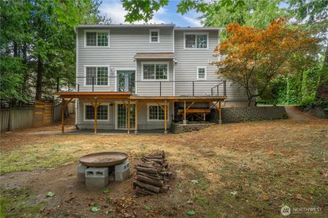 25401 Kanasket Drive Black Diamond WA 98010