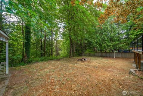 25401 Kanasket Drive Black Diamond WA 98010