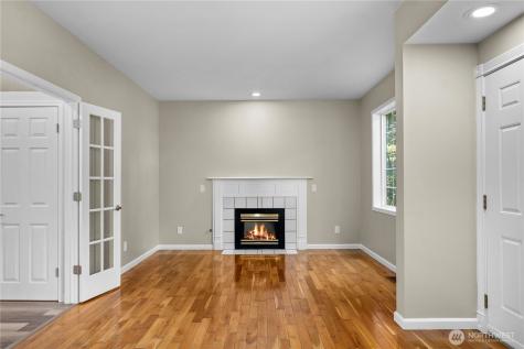 25401 Kanasket Drive Black Diamond WA 98010