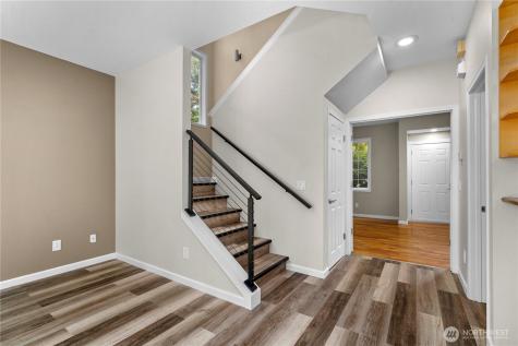 25401 Kanasket Drive Black Diamond WA 98010