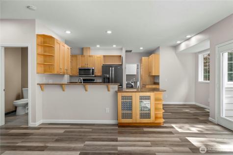 25401 Kanasket Drive Black Diamond WA 98010