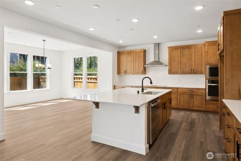 13912 181st Street E Puyallup WA 98374