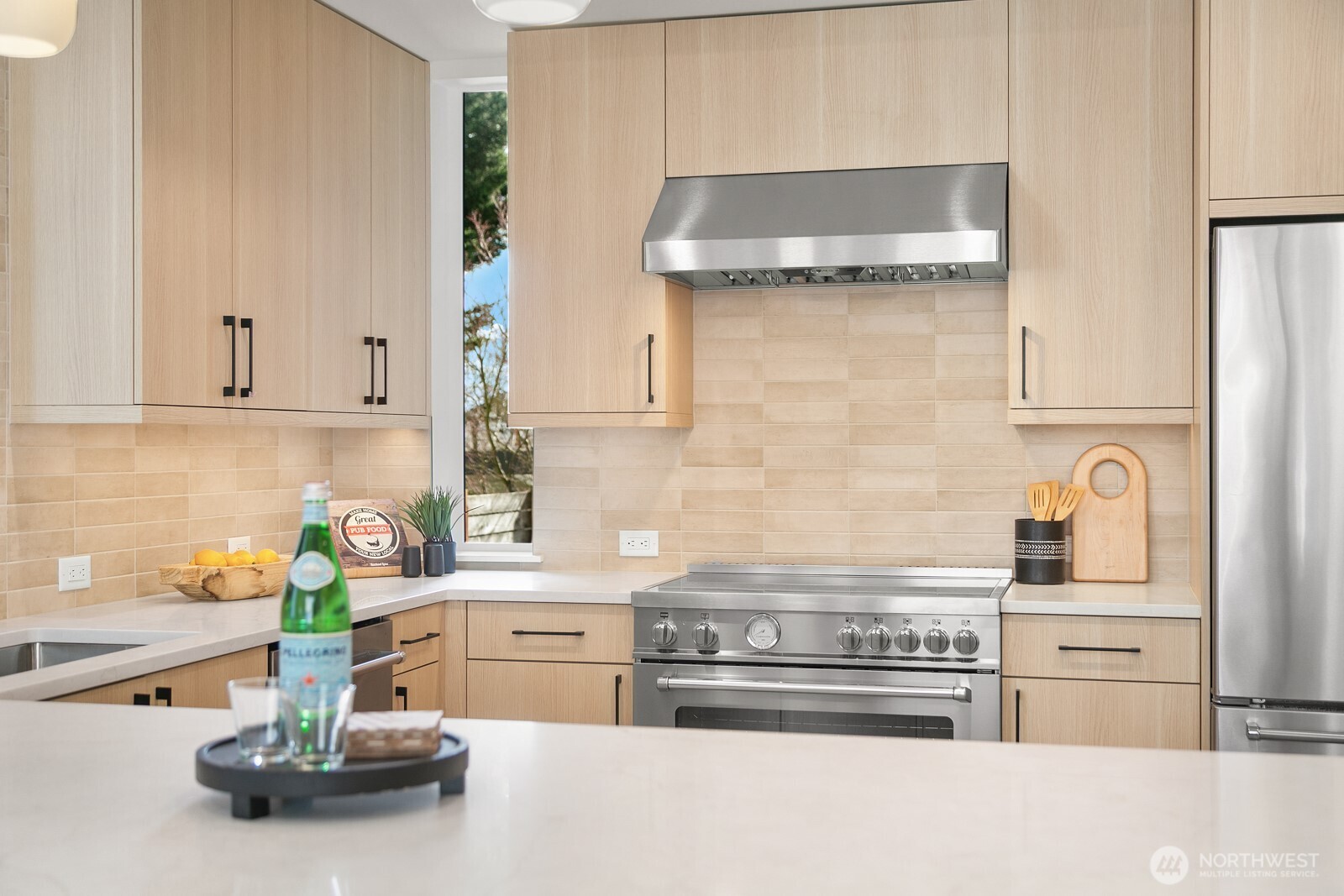 2851 NW 70th Street Seattle WA 98117