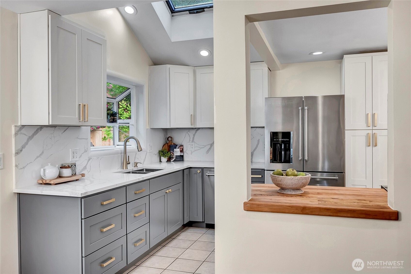 8232 39th Avenue NE Seattle WA 98115