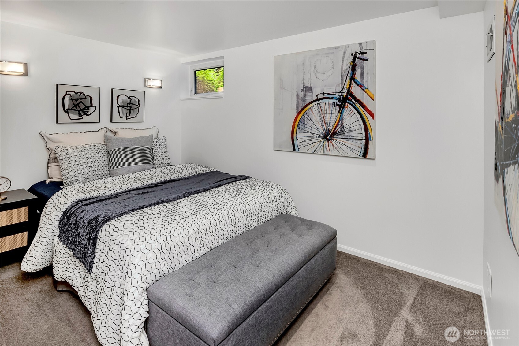 8232 39th Avenue NE Seattle WA 98115
